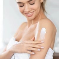 العناية بالبشرة