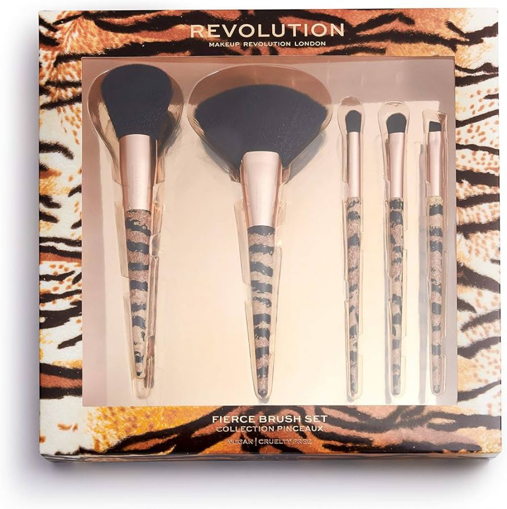 Revolution Fierce Brush Set مجموعة فرش من رفليوشن